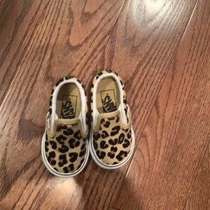 Vans leopard slip on
